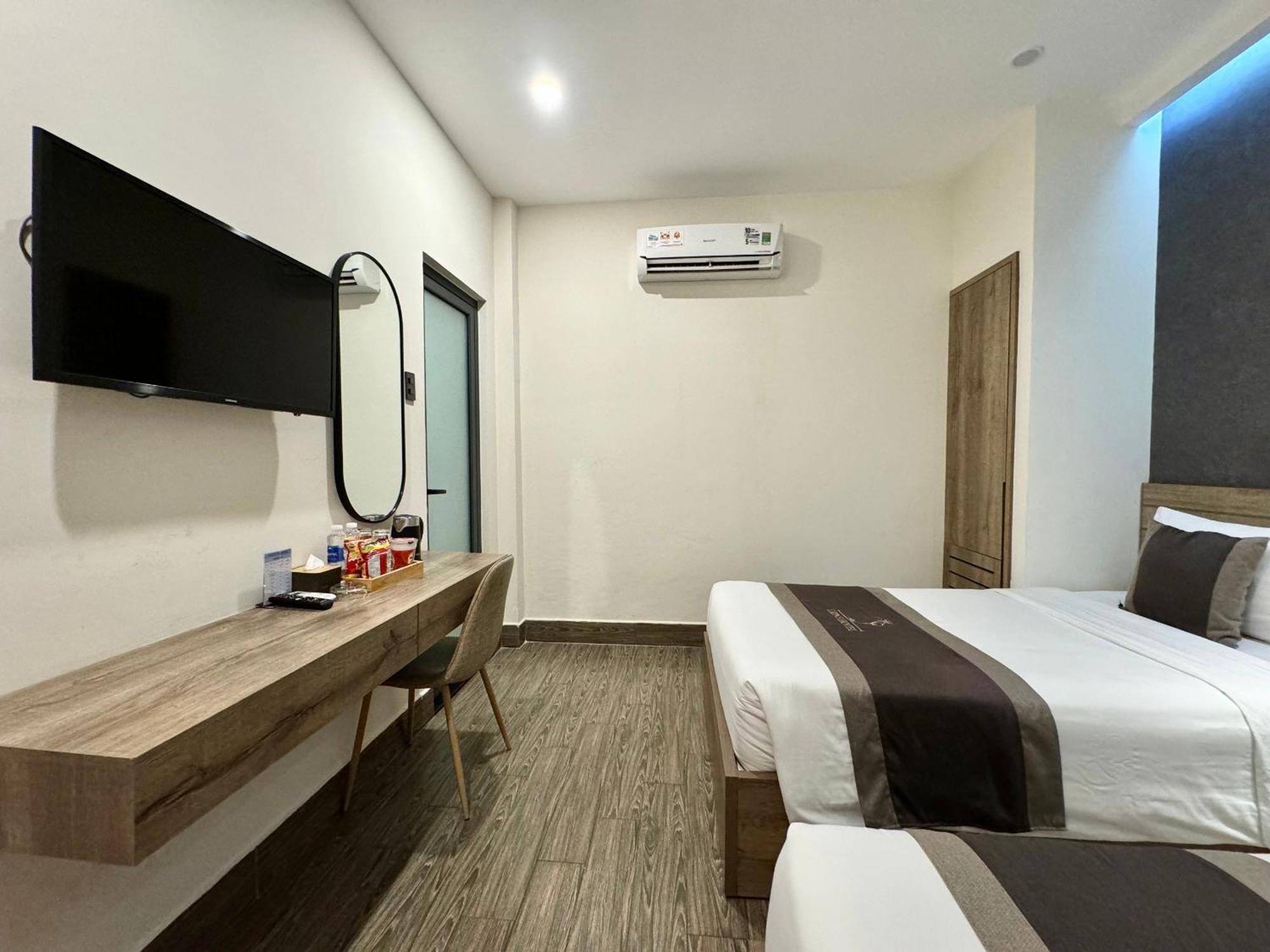 Lion 5 Hotel Кан То Екстериор снимка